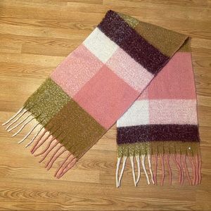 Express blanket scarf
